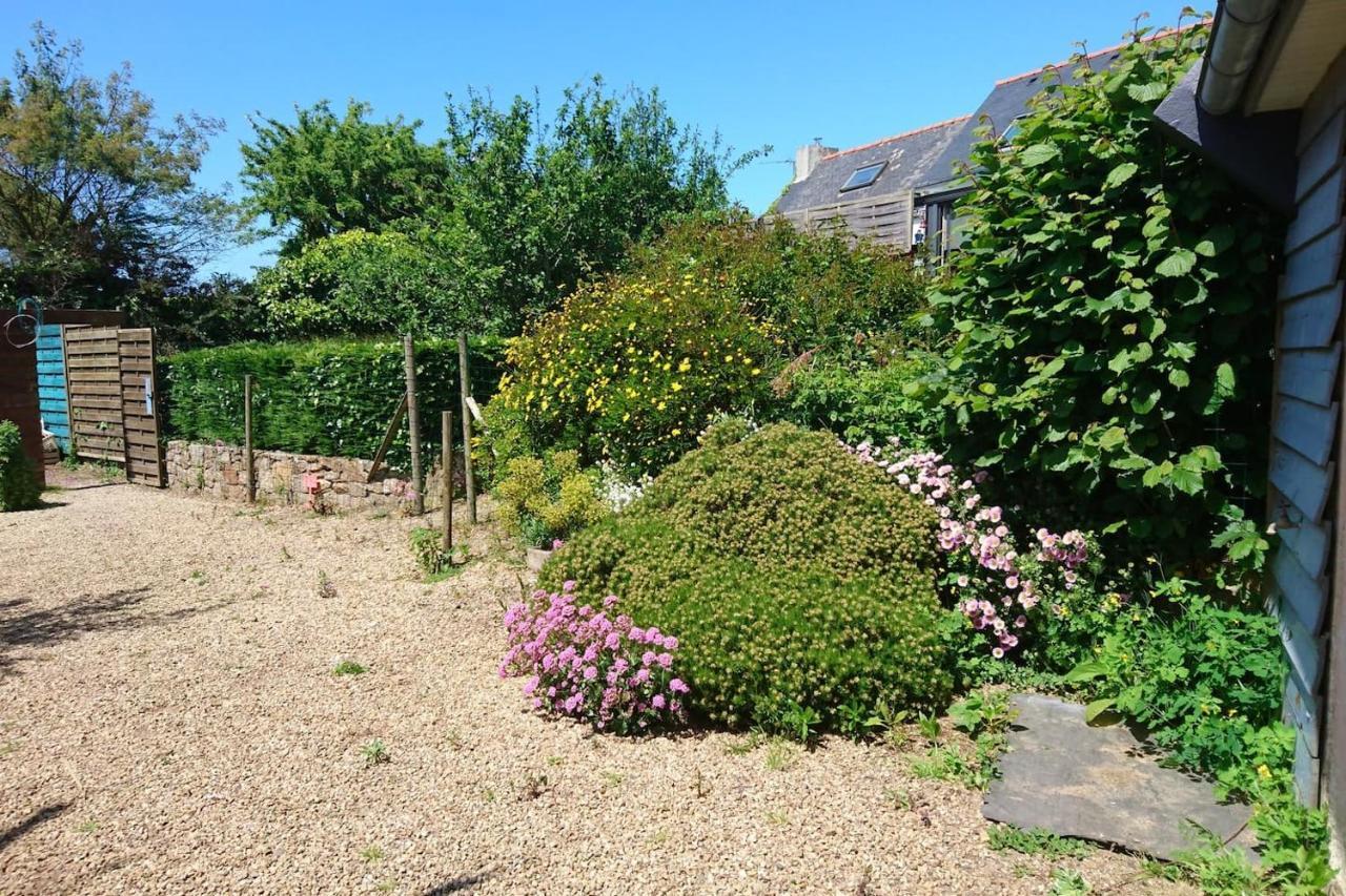 Le Petit Cottage Entre Village Et Mer Trélévern Exterior foto